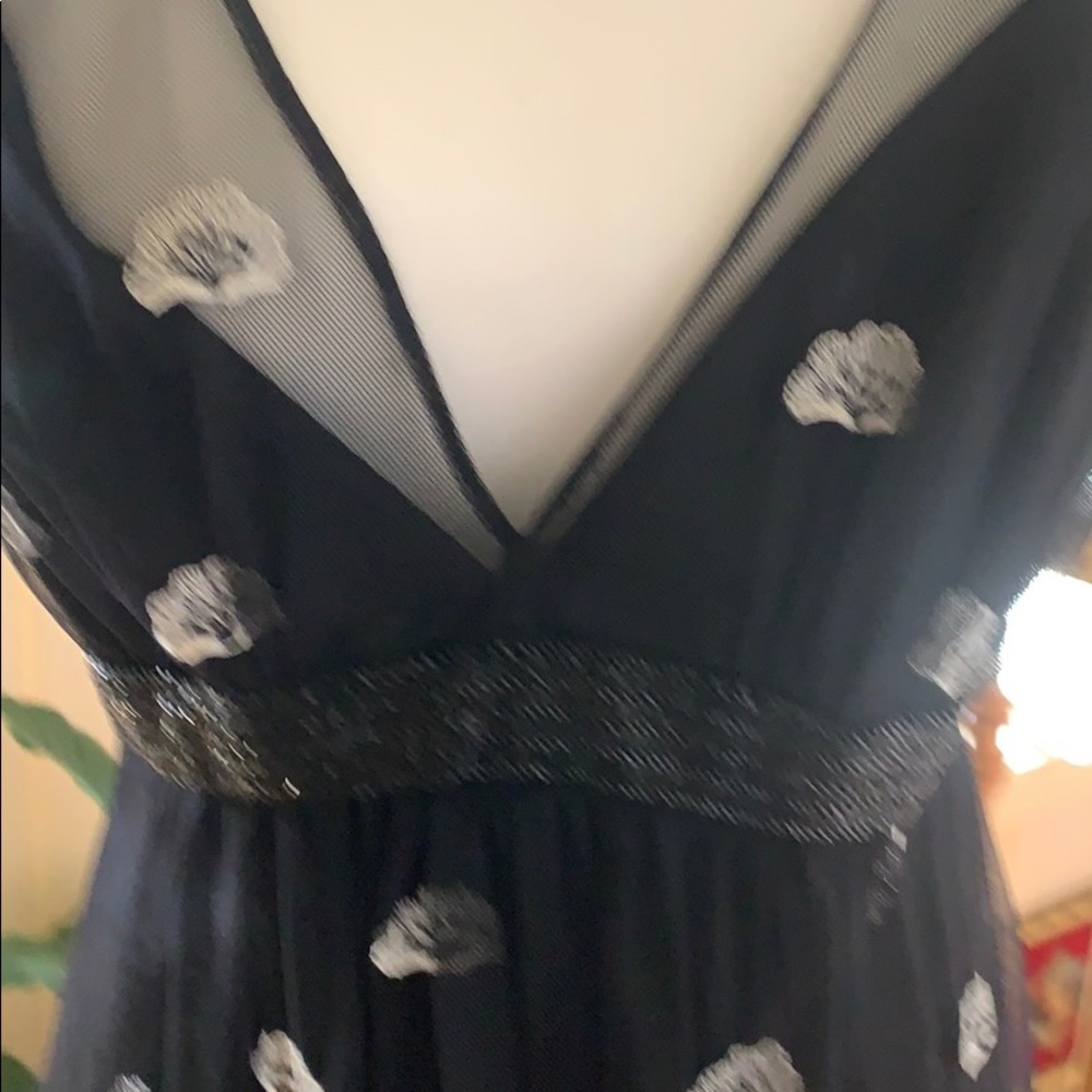 Dress - Picture 2 of 5